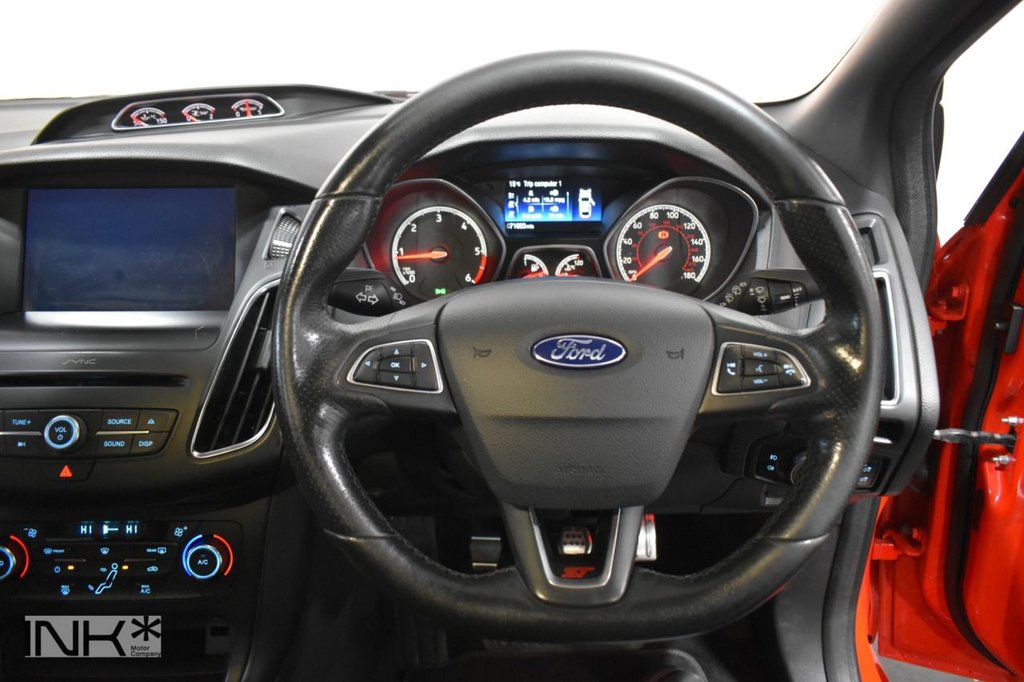 Used Ford Focus 2017 for sale - 76470396: Photo 16