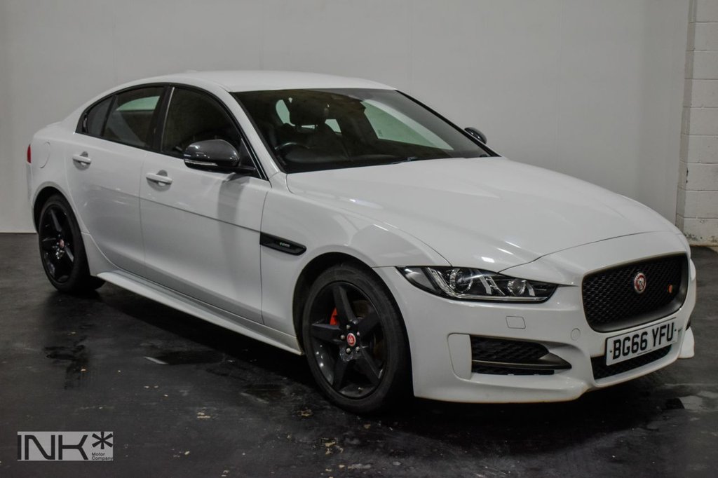 Used Jaguar XE 2016 for sale - 76883254: Photo 1