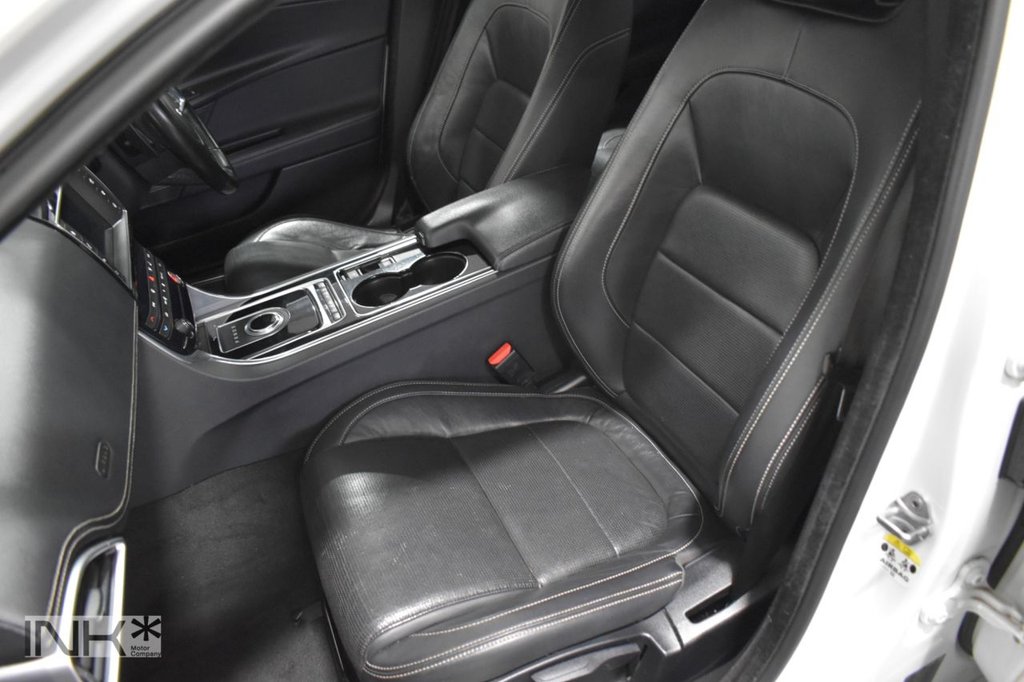 Used Jaguar XE 2016 for sale - 76883254: Photo 13