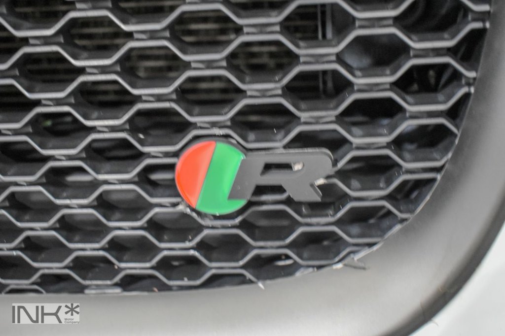 Used Jaguar XE 2016 for sale - 76883254: Photo 24