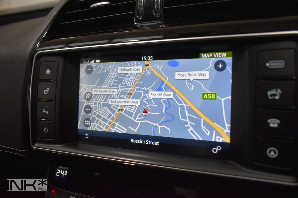 Used Jaguar XE 2016 for sale - 76883254: Photo 25