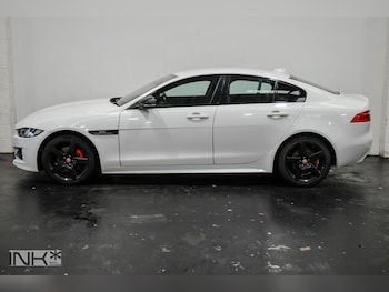 Used Jaguar XE 2016 for sale - 76883254: Photo