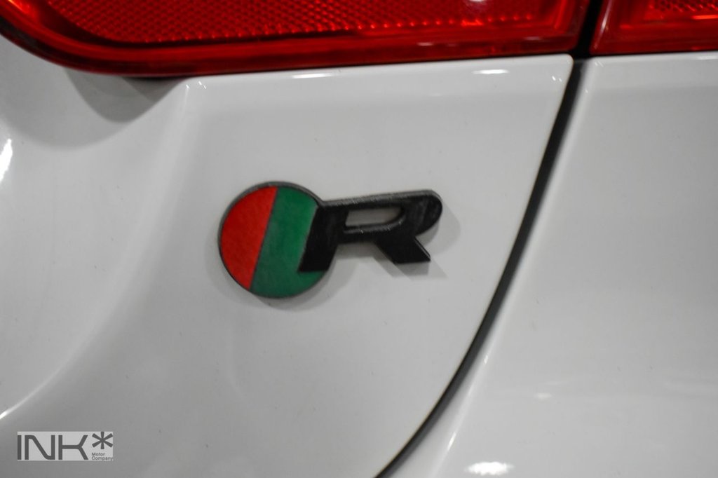 Used Jaguar XE 2016 for sale - 76883254: Photo 32