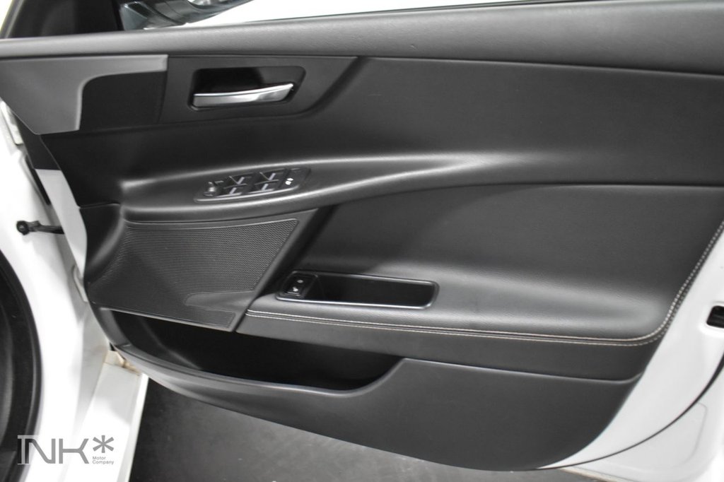 Used Jaguar XE 2016 for sale - 76883254: Photo 38