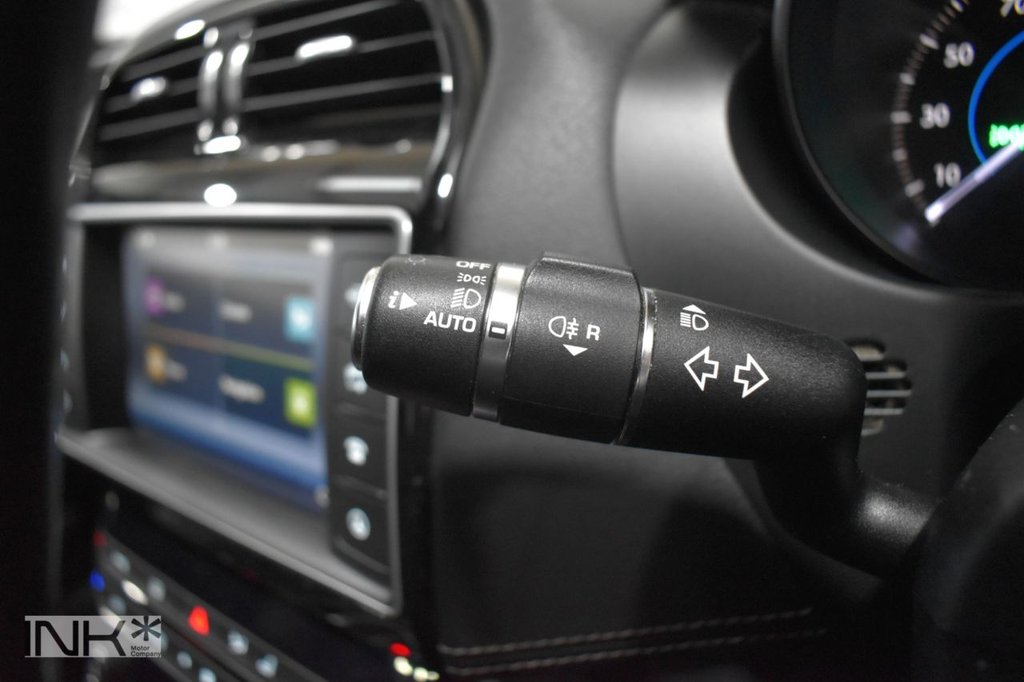 Used Jaguar XE 2016 for sale - 76883254: Photo 42