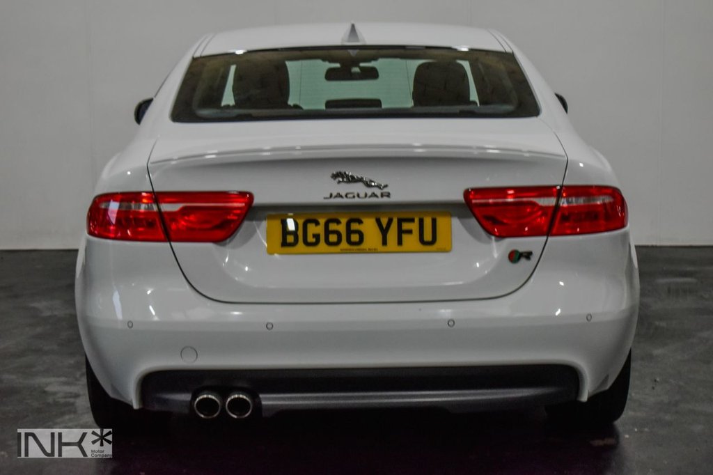 Used Jaguar XE 2016 for sale - 76883254: Photo 7