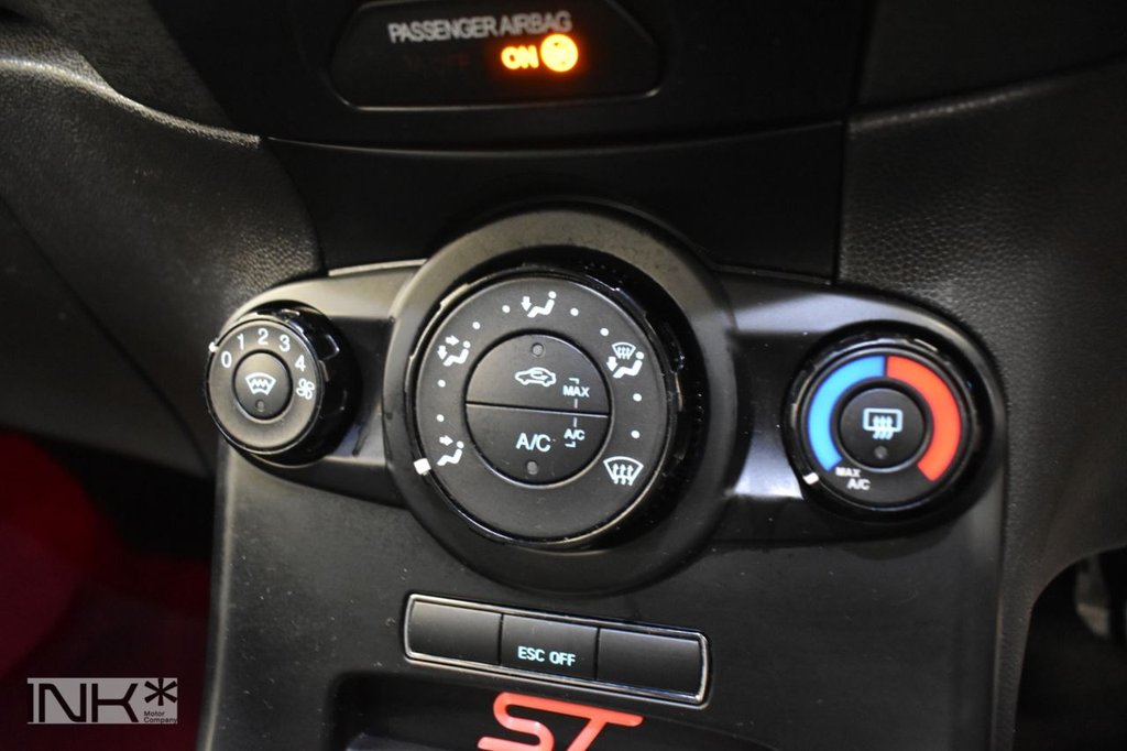 Used Ford Fiesta 2013 for sale - 76245486: Photo 22