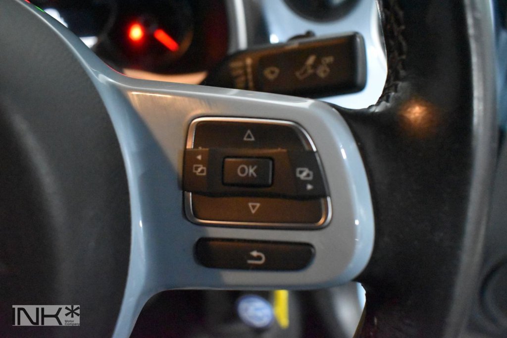 Used Volkswagen Beetle 2013 for sale - 76724657: Photo 19