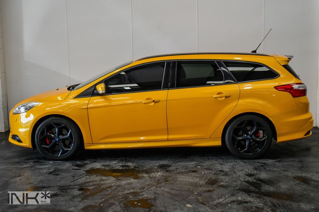 Used Ford Focus 2014 for sale - 77734111: Photo 2