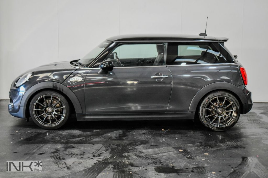 Used MINI Hatch 2015 for sale - 76923470: Photo 2