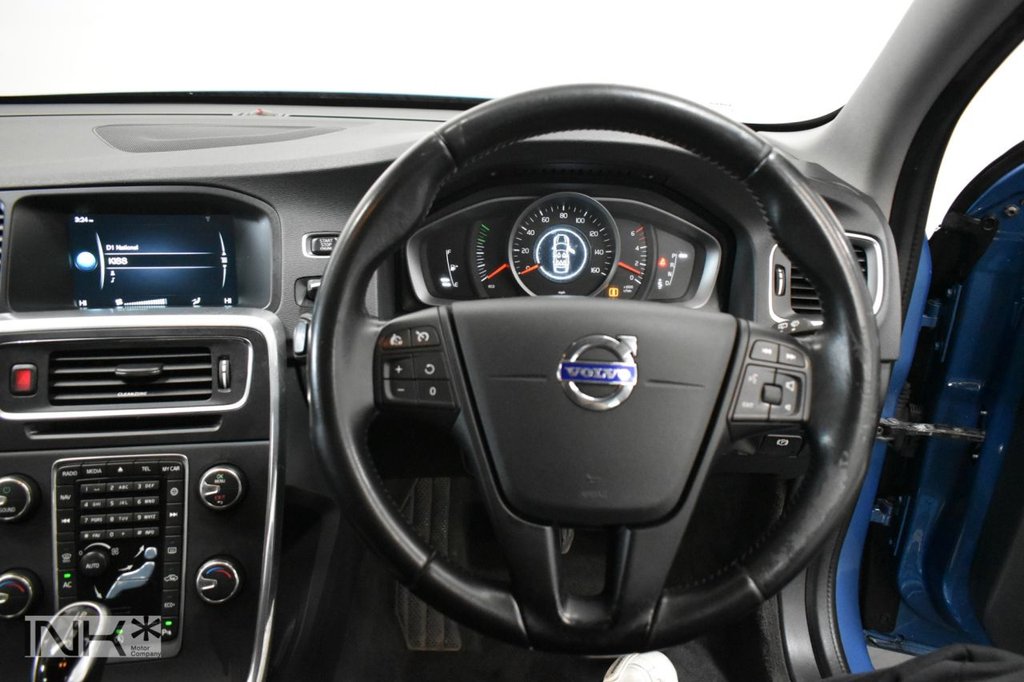 Used Volvo V60 2016 for sale - 77110348: Photo 15