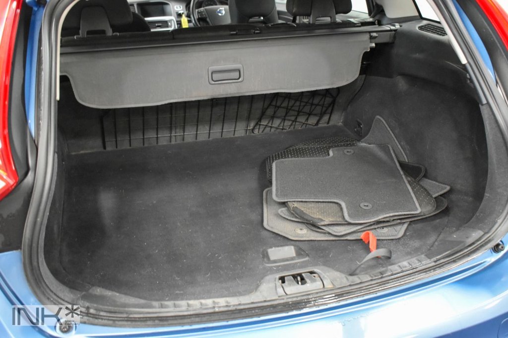 Used Volvo V60 2016 for sale - 77110348: Photo 37