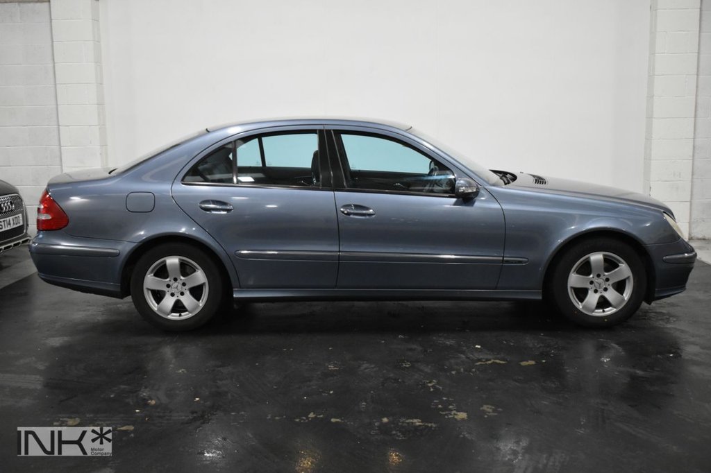 Used Mercedes-Benz E Class 2005 for sale - 77171577: Photo 2