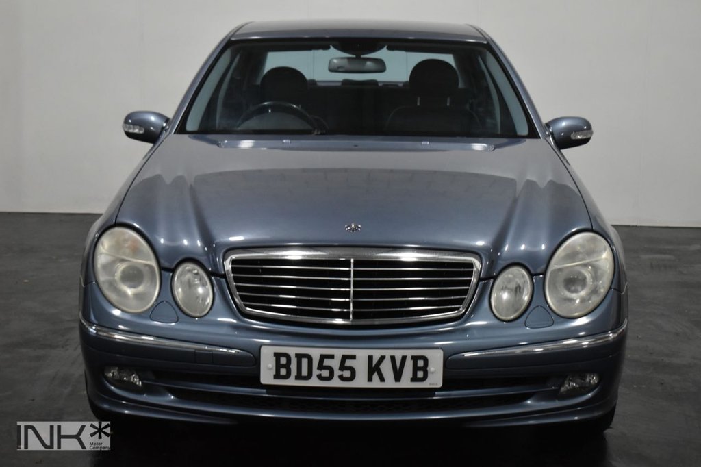 Used Mercedes-Benz E Class 2005 for sale - 77171577: Photo 4