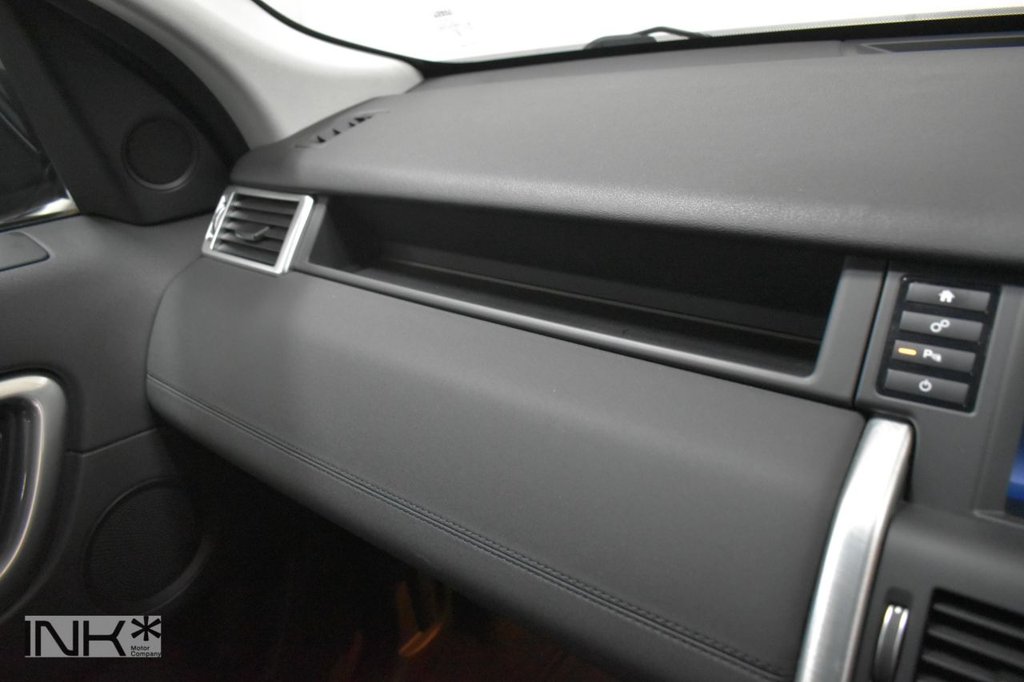 Used Land Rover Discovery Sport 2017 for sale - 78068915: Photo 48