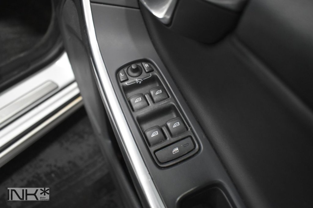 Used Volvo S60 2015 for sale - 76582388: Photo 36