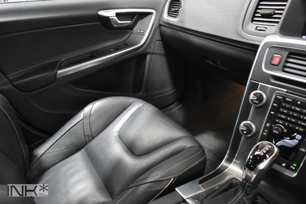 Used Volvo S60 2015 for sale - 76582388: Photo 44