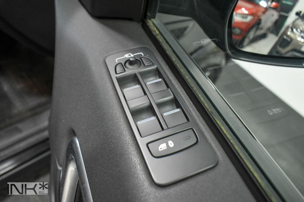 Used Land Rover Discovery Sport 2017 for sale - 78200123: Photo 31