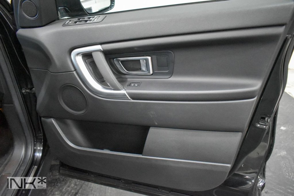 Used Land Rover Discovery Sport 2017 for sale - 78200123: Photo 46