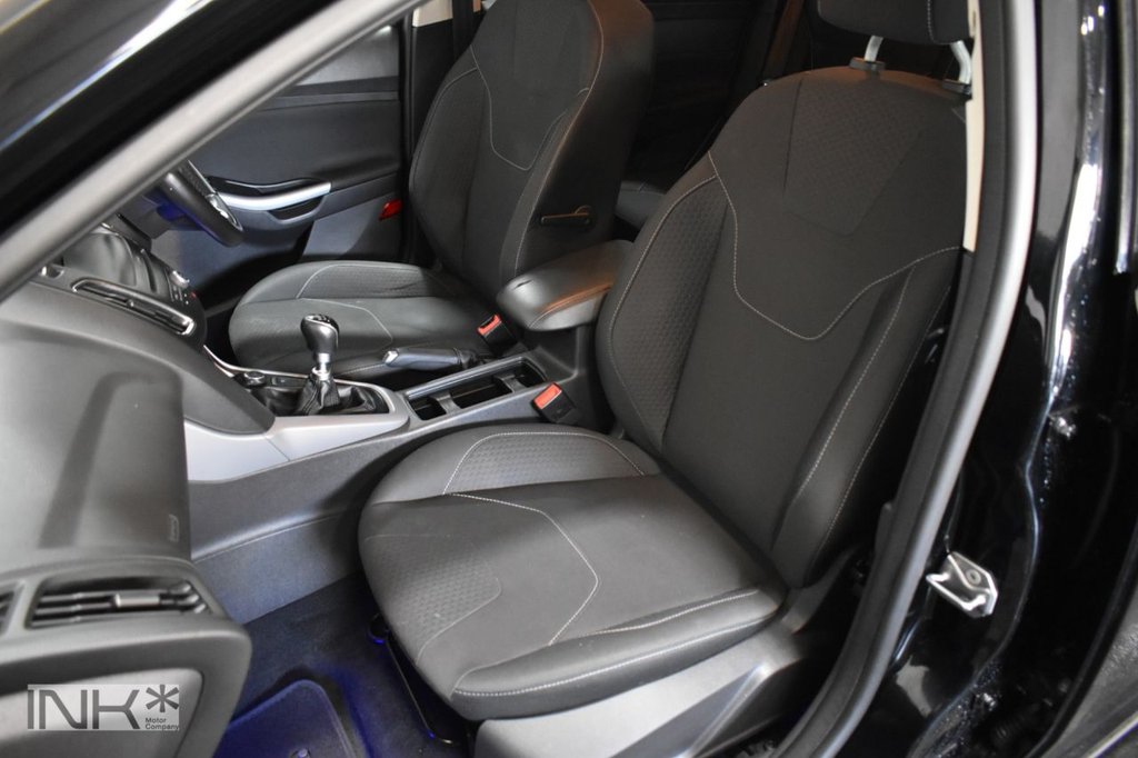 Used Ford Focus 2017 for sale - 76923458: Photo 12