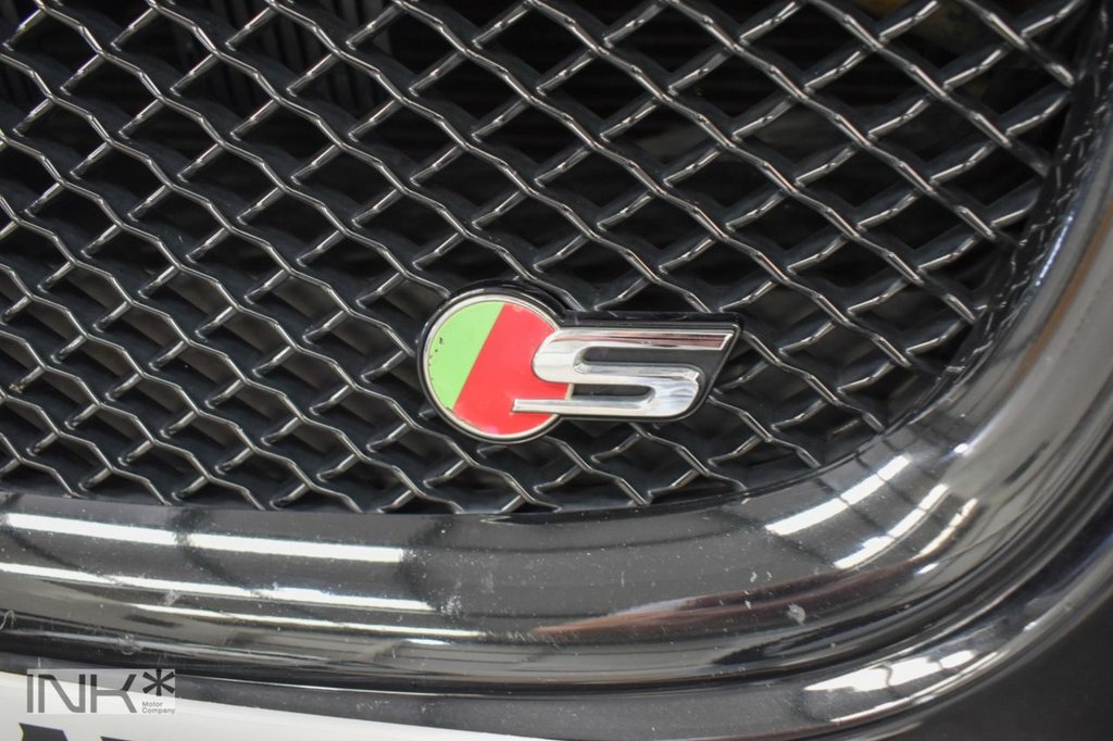 Used Jaguar XF 2014 for sale - 76631984: Photo 31