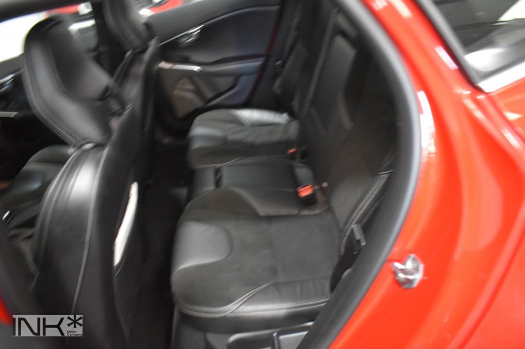 Used Volvo V40 2016 for sale - 76923469: Photo 14