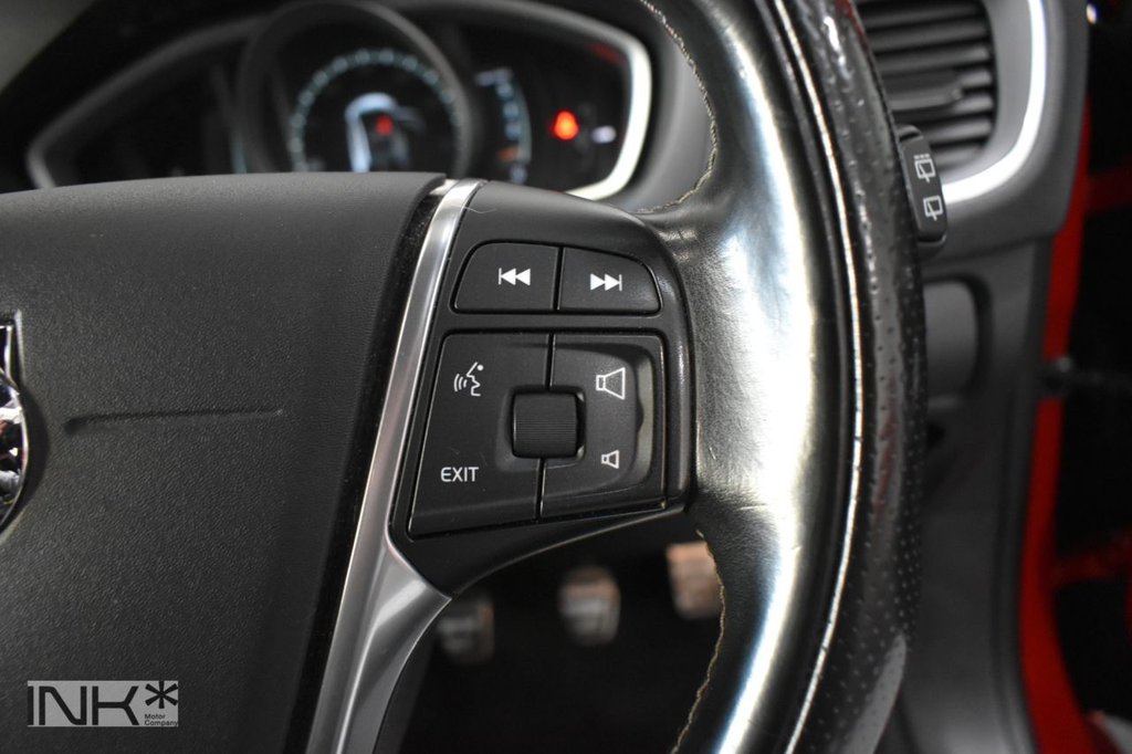 Used Volvo V40 2016 for sale - 76923469: Photo 19