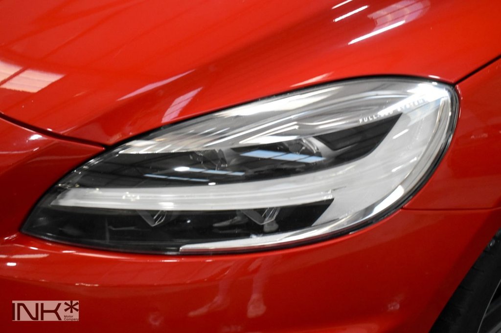 Used Volvo V40 2016 for sale - 76923469: Photo 23