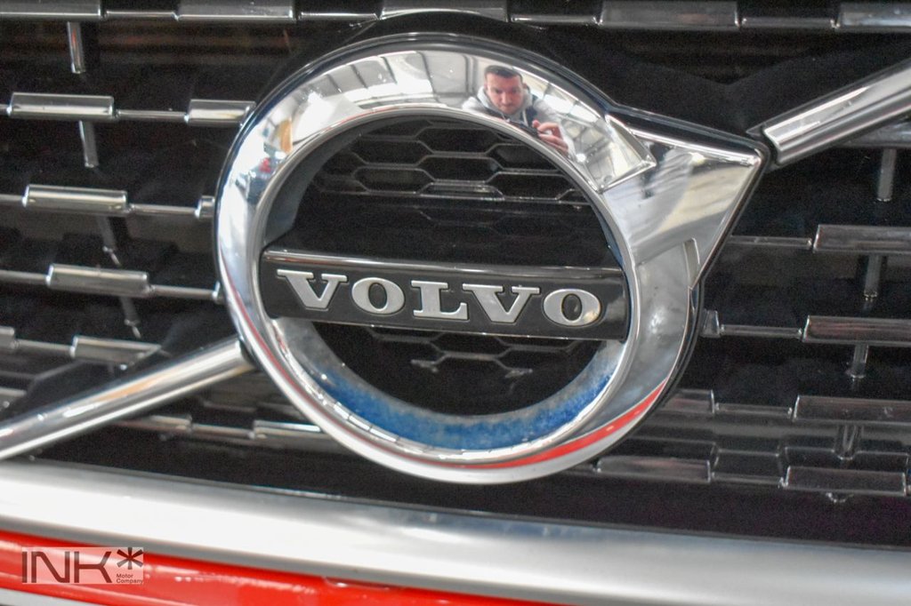 Used Volvo V40 2016 for sale - 76923469: Photo 24