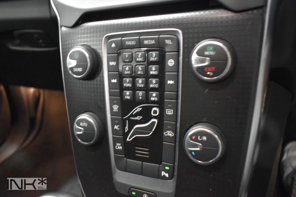 Used Volvo V40 2016 for sale - 76923469: Photo 27