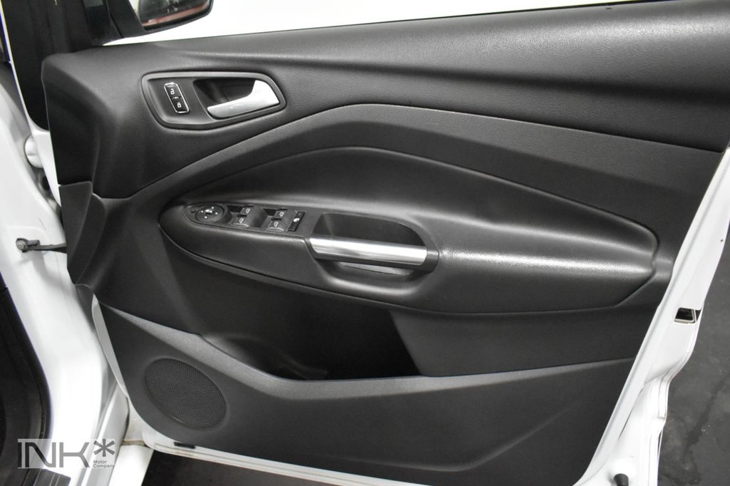 Used Ford Kuga 2014 for sale - 76665758: Photo 41