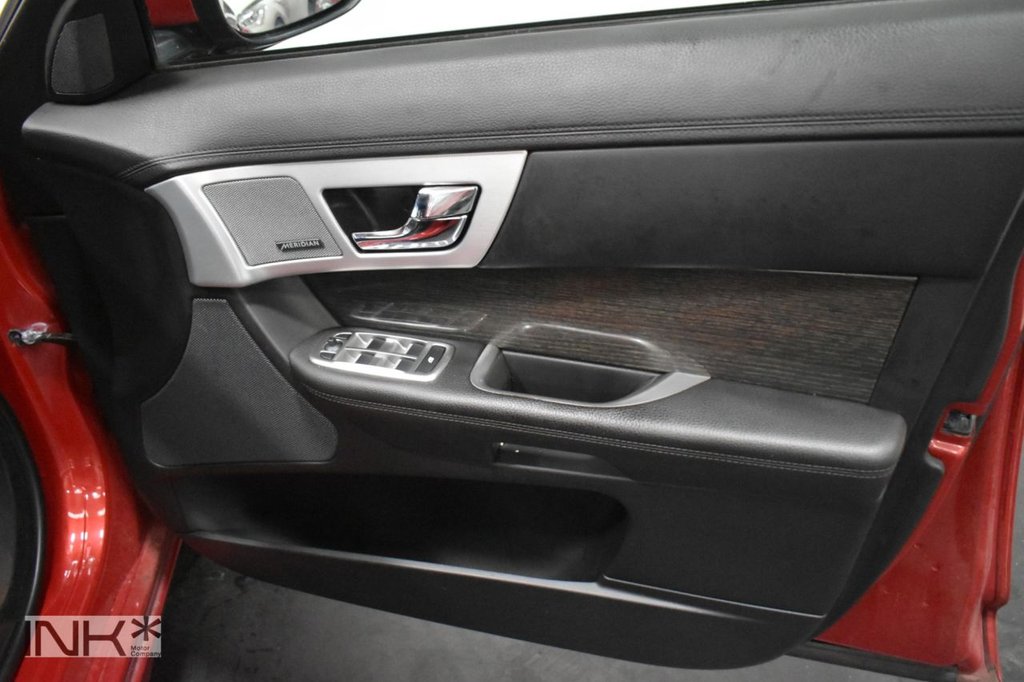 Used Jaguar XF 2015 for sale - 76417924: Photo 36