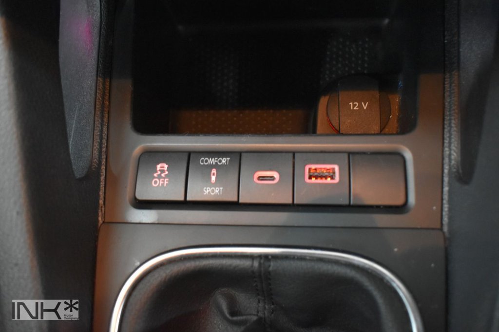 Used Volkswagen Scirocco 2014 for sale - 76523309: Photo 38