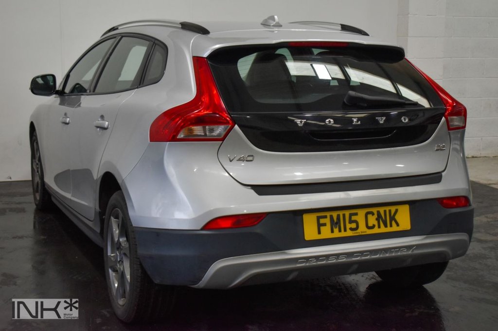Used Volvo V40 2015 for sale - 77594199: Photo 10