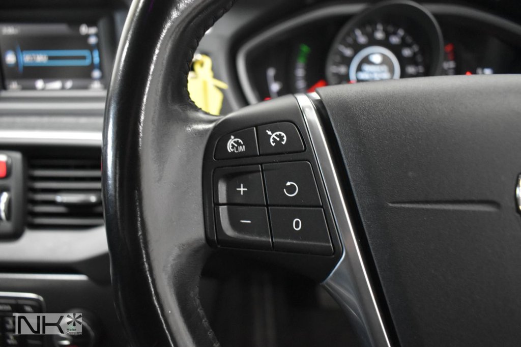 Used Volvo V40 2015 for sale - 77594199: Photo 17