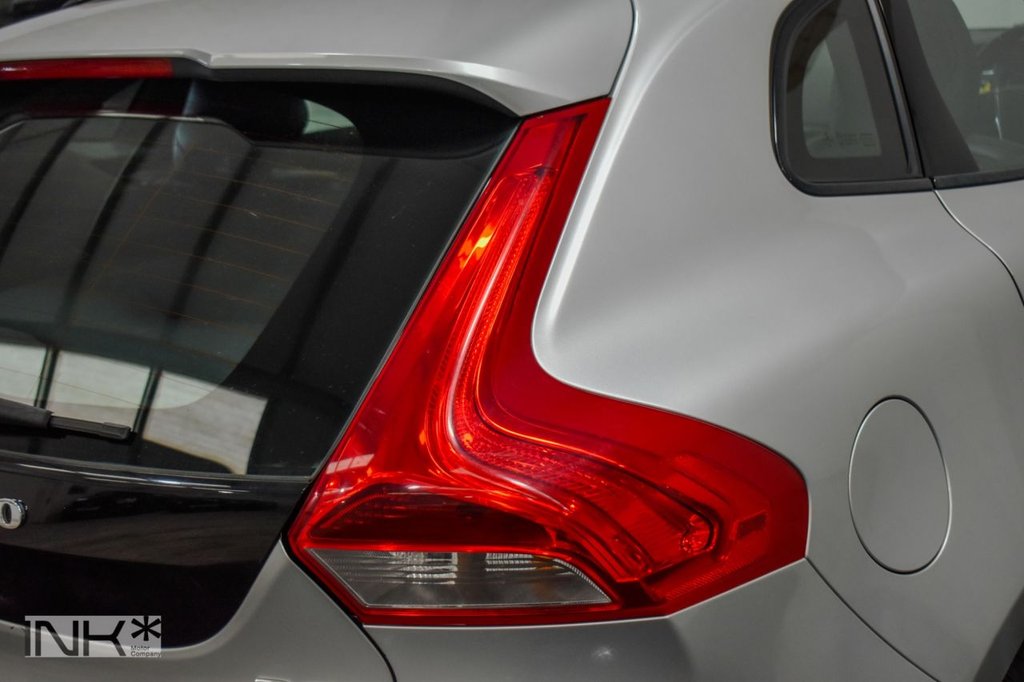 Used Volvo V40 2015 for sale - 77594199: Photo 31