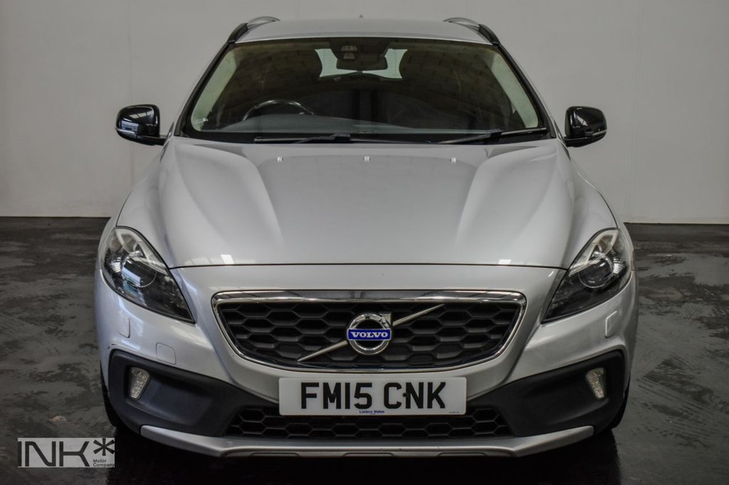 Used Volvo V40 2015 for sale - 77594199: Photo 4
