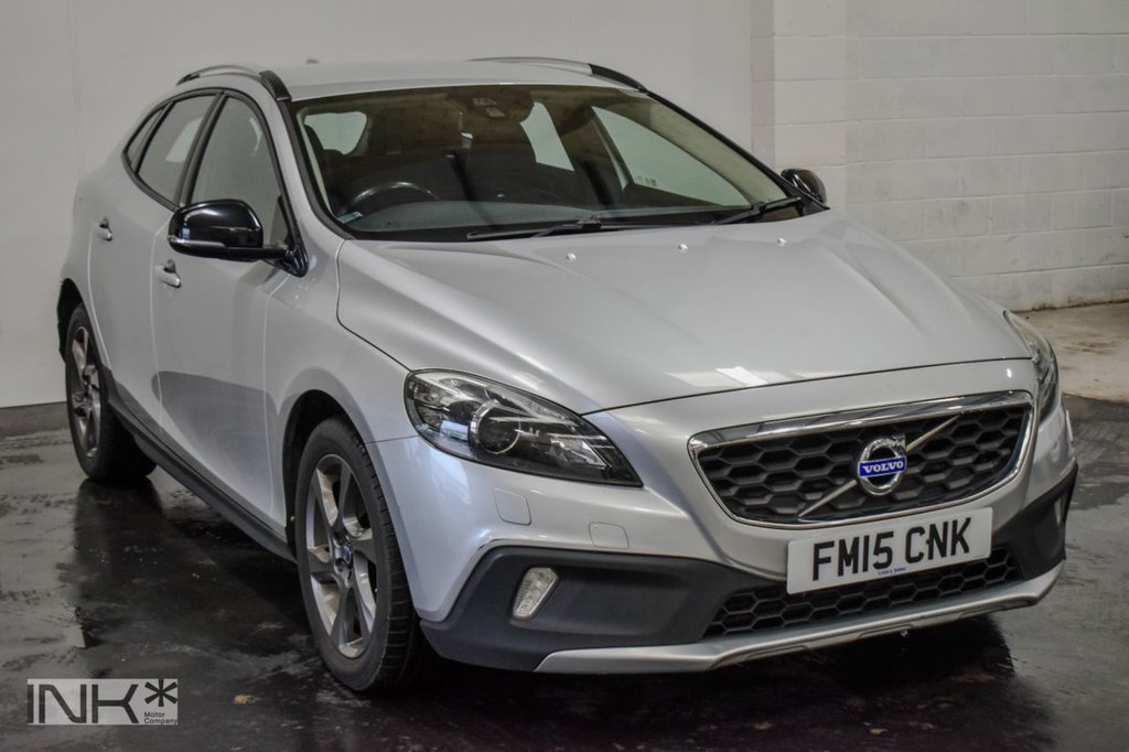 Used Volvo V40 2015 for sale - 77594199: Photo 9