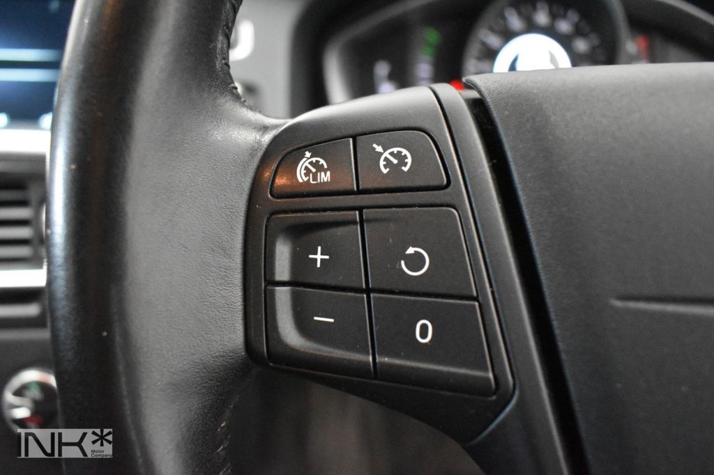 Used Volvo V60 2016 for sale - 76481538: Photo 16