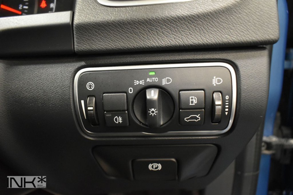 Used Volvo V60 2016 for sale - 76481538: Photo 25