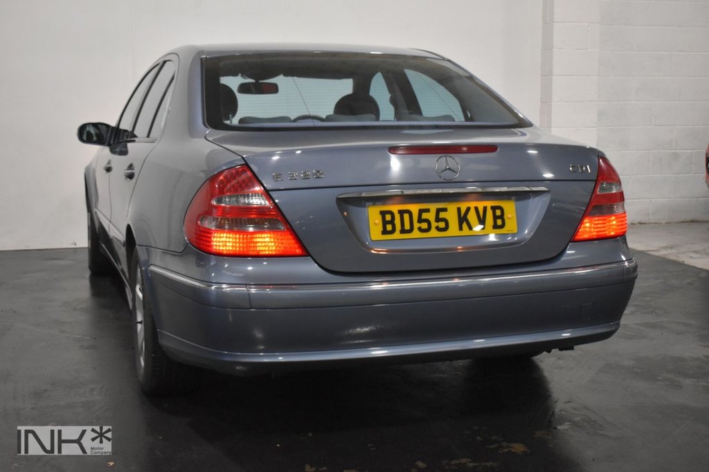 Used Mercedes-Benz E Class 2005 for sale - 76883287: Photo 10