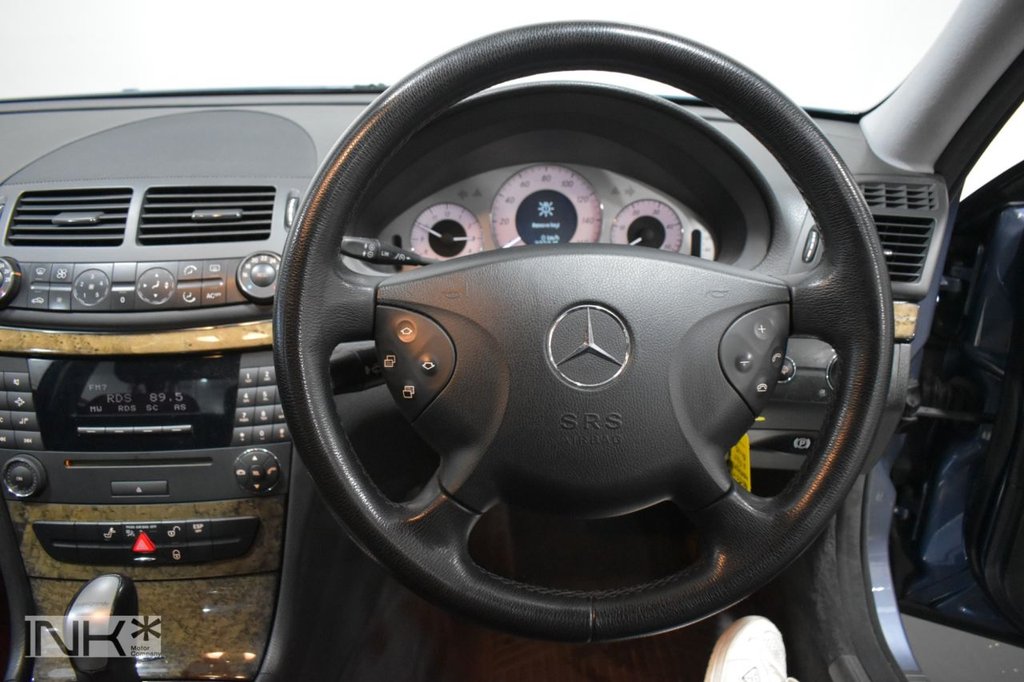 Used Mercedes-Benz E Class 2005 for sale - 76883287: Photo 16