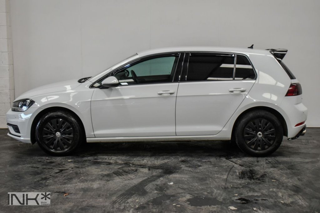 Used Volkswagen Golf 2019 for sale - 78068920: Photo 2