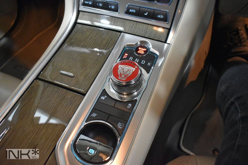 Used Jaguar XF 2014 for sale - 77820759: Photo 26