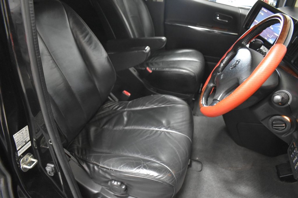 Used Nissan Elgrand 2018 for sale - 78017227: Photo 13