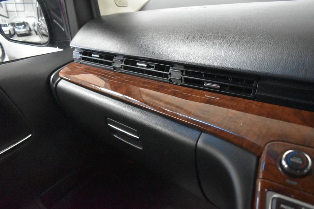 Used Nissan Elgrand 2018 for sale - 78017227: Photo 38