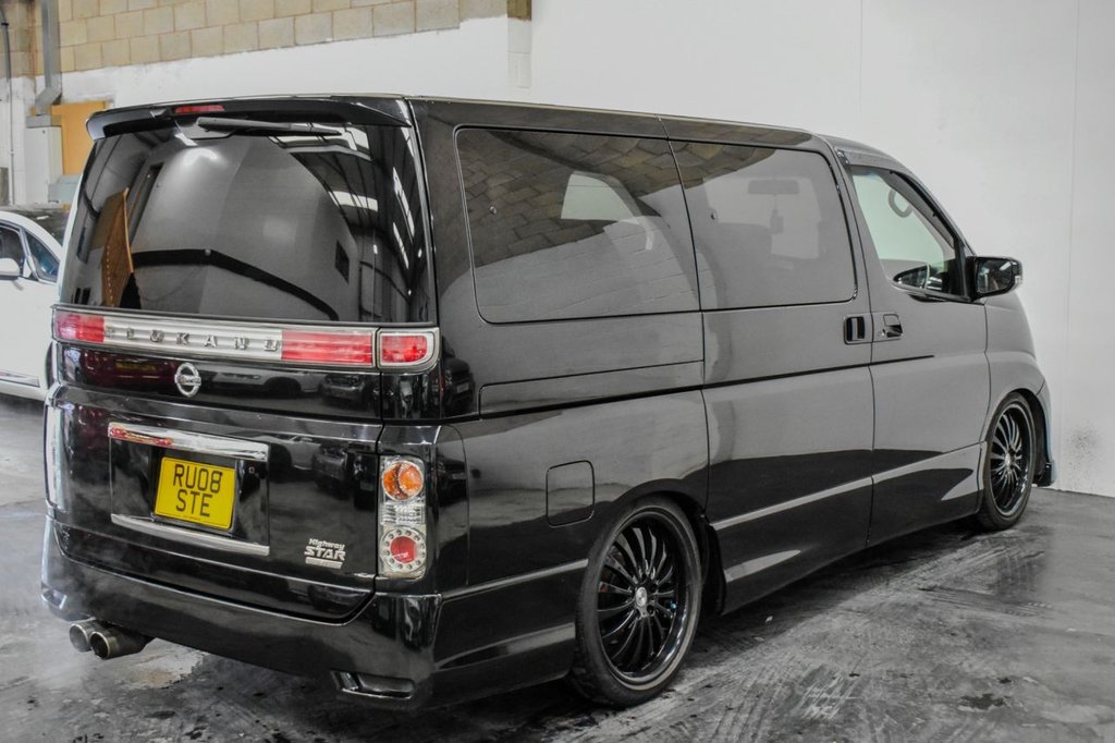 Used Nissan Elgrand 2018 for sale - 78017227: Photo 7