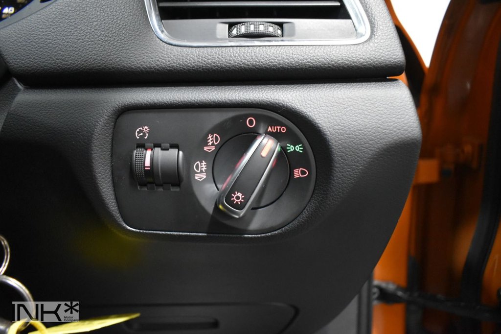 Used Audi Q3 2014 for sale - 77110411: Photo 26