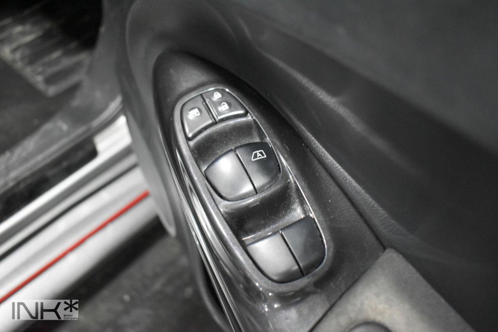 Used Nissan Juke 2017 for sale - 76523301: Photo 38