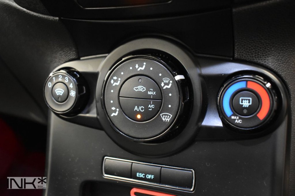 Used Ford Fiesta 2013 for sale - 77792408: Photo 18